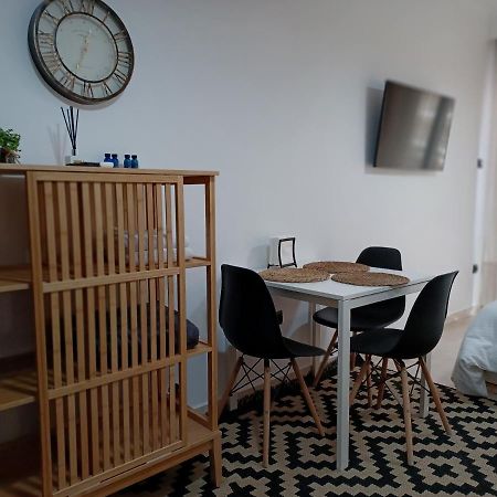 Brand New Studio 2 Apartment Komotini Bagian luar foto